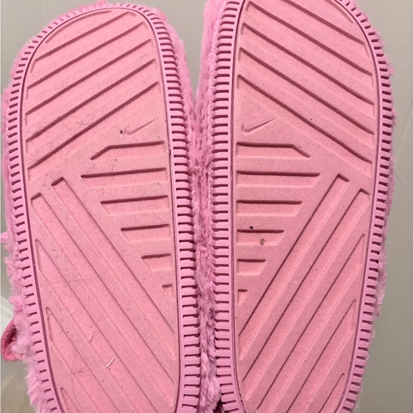 Pink Fuzzy Nike Slip-On Shoes - Picture 4 of 4